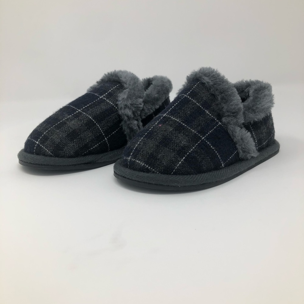Toddler bedroom slippers
